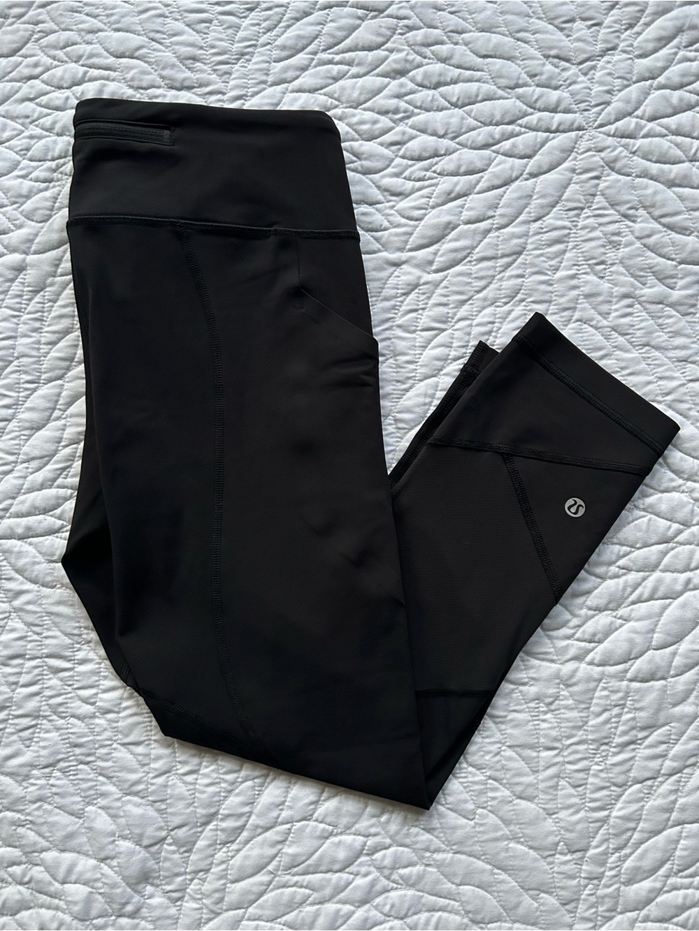 Lululemon Fast and Free High-Rise Leggings Black Size 6 Excellent Condition
